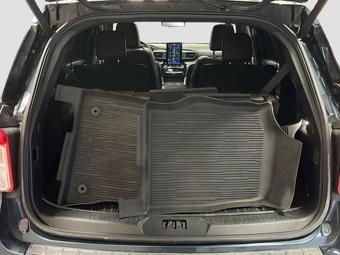 Used 2022 Ford Explorer Platinum w/ Equipment Group 601A image 27