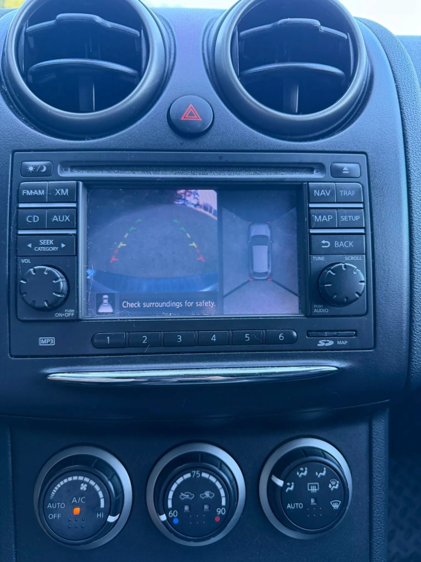 Used 2012 Nissan Rogue SL FWD image 15