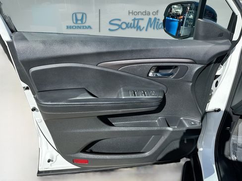 Used 2020 Honda Pilot EX image 19