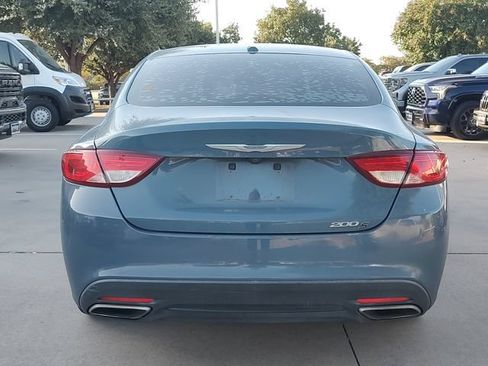 Used 2015 Chrysler 200 S w/ Comfort Group FWD image 4