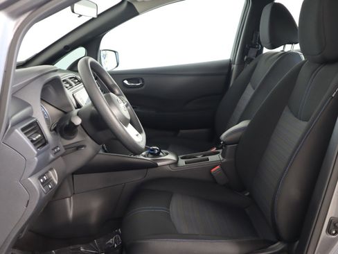 Used 2024 Nissan Leaf S image 15