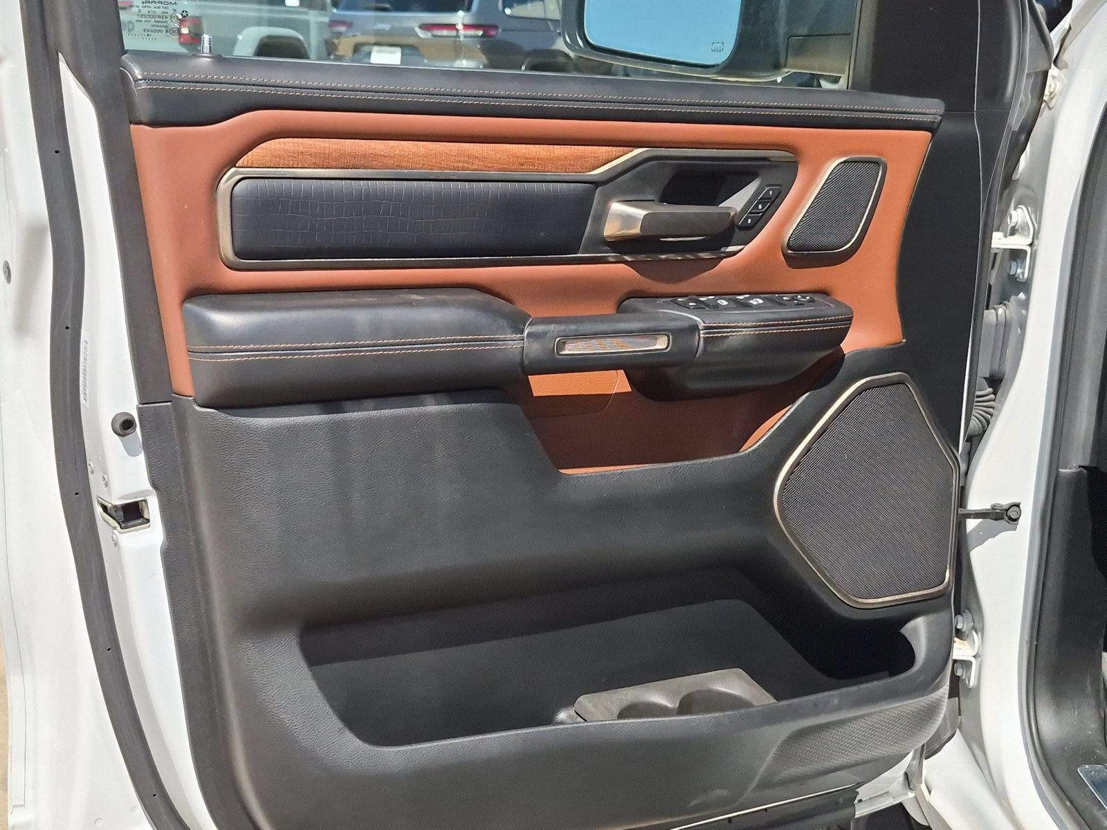 Used 2019 RAM 1500 Limited AWD/4WD image 11