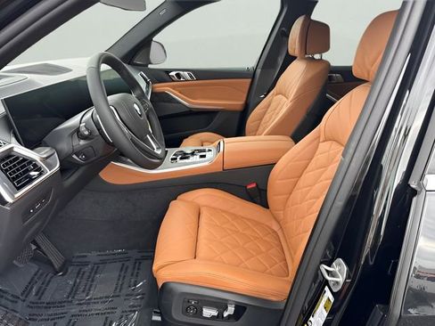 New 2026 BMW X5 xDrive50e image 9