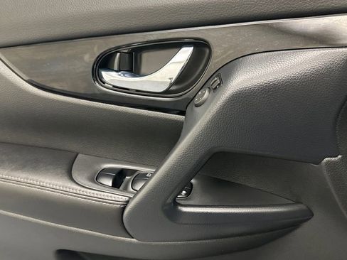 Certified 2022 Nissan Rogue Sport SL image 16