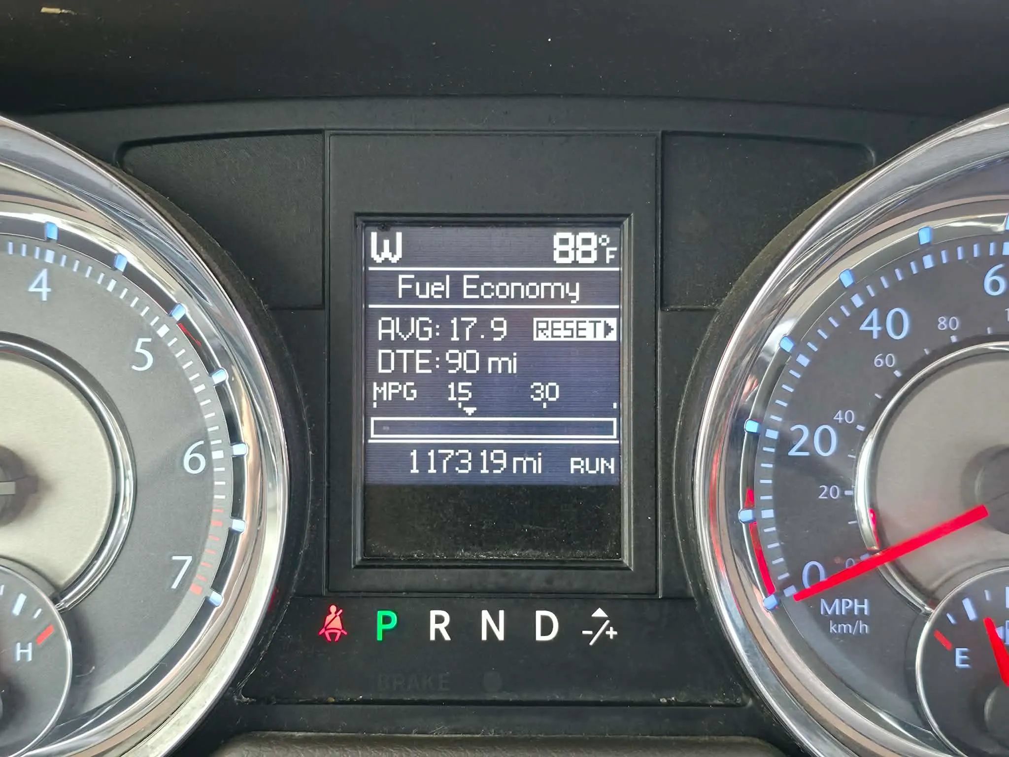 Used 2014 Chrysler Town & Country Touring FWD image 22
