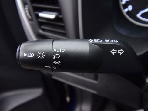 Used 2024 Nissan Rogue SV image 35