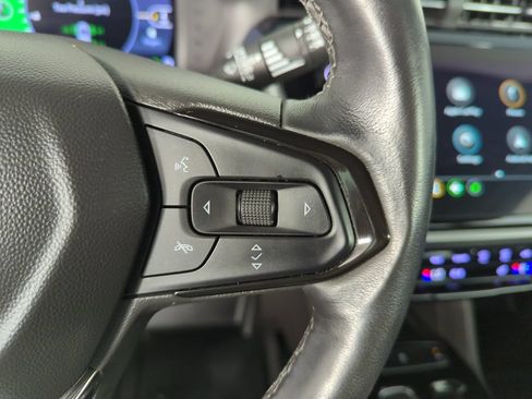 Used 2023 Chevrolet Bolt EUV Premier FWD image 22
