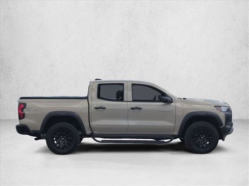 Used 2023 Chevrolet Colorado Trail Boss w/ Technology Package AWD/4WD image 4