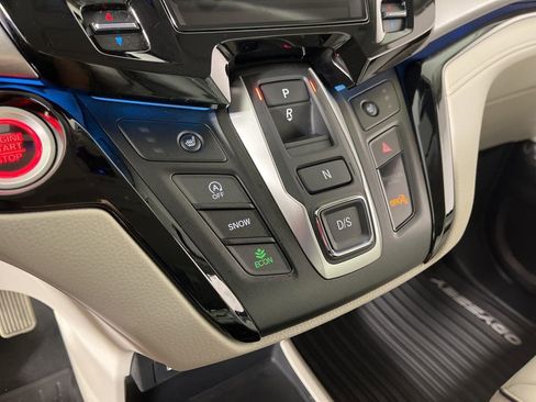 Certified 2025 Honda Odyssey Touring image 38