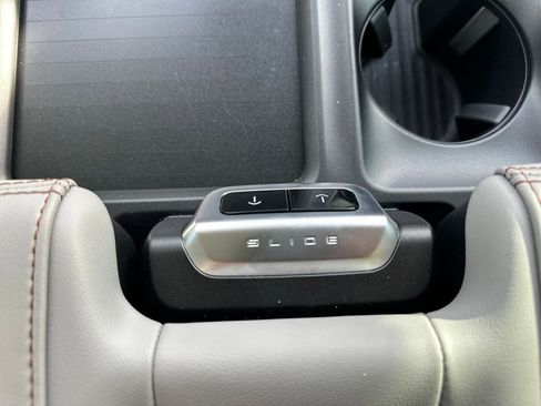 New 2025 Ford Expedition Max Active image 25