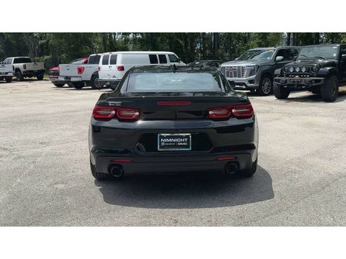 Used 2023 Chevrolet Camaro LT RWD image 7