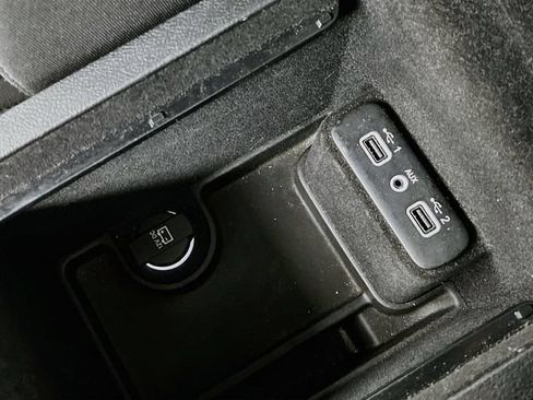 Used 2019 Dodge Charger R/T RWD image 30
