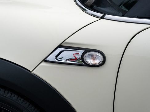 Used 2014 MINI Cooper S image 32