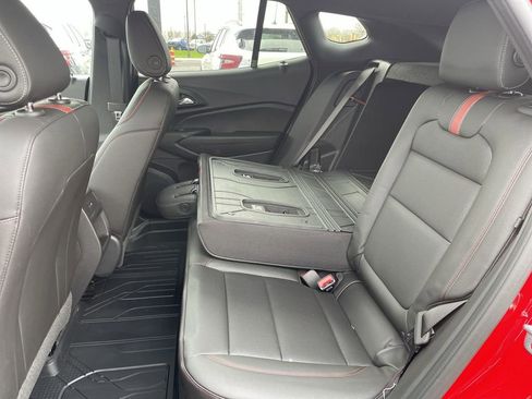 New 2026 Chevrolet Trax RS w/ Sunroof Package FWD image 22