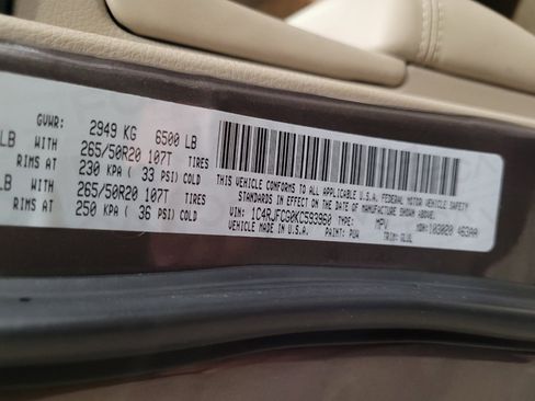 Used 2019 Jeep Grand Cherokee Overland image 33