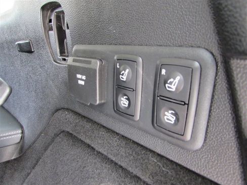 Used 2012 Mercedes-Benz GL 550 4MATIC image 35