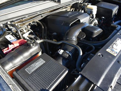 Used 2009 Chevrolet Avalanche LTZ image 48