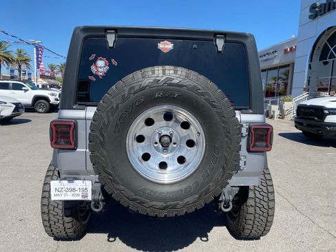Used 2019 Jeep Wrangler Unlimited Sport S AWD/4WD image 7