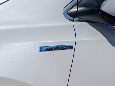 Used 2022 Honda CR-V Touring image 6