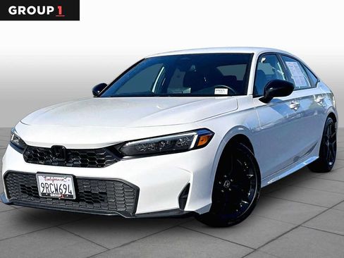 Used 2025 Honda Civic Sport image 1
