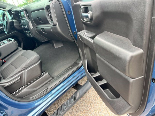 Used 2024 Chevrolet Silverado 1500 Custom Trail Boss w/ Turbomax Blackout Package AWD/4WD image 20