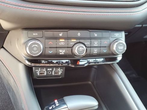 Used 2026 Dodge Durango GT AWD/4WD image 28
