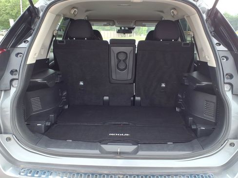 Used 2019 Nissan Rogue S AWD/4WD image 4