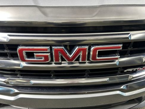 Used 2023 GMC Terrain AT4 image 10