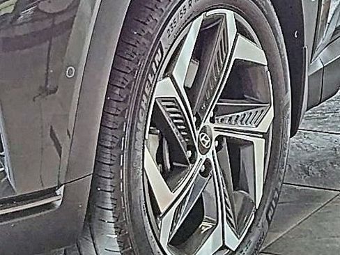 Used 2023 Hyundai Tucson Limited AWD/4WD image 5