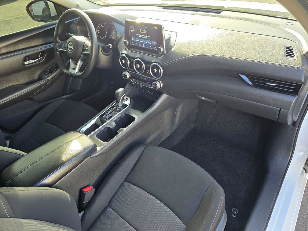 Used 2024 Nissan Sentra SV FWD image 16