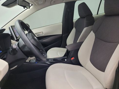 Used 2021 Toyota Corolla LE FWD image 17