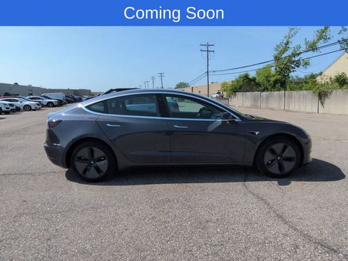 Used 2018 Tesla Model 3 Long Range RWD image 7