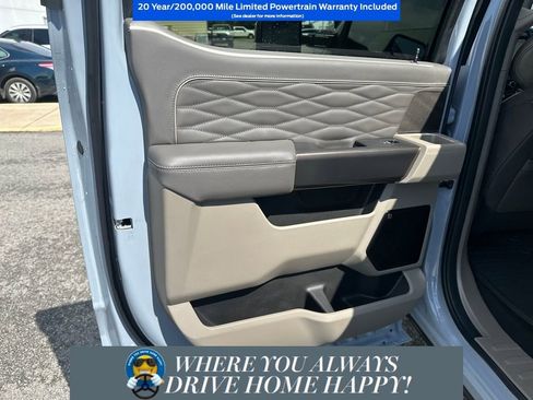 New 2025 Ford F350 Platinum w/ Platinum Plus Package image 28