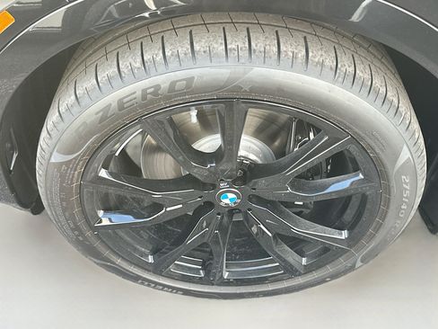 New 2027 BMW X7 xDrive40i w/ Executive Package AWD/4WD image 24