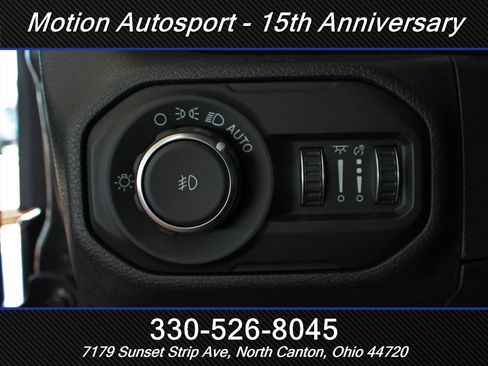Used 2021 Jeep Wrangler Unlimited Sahara w/ Uconnect 4C Nav & Sound Group AWD/4WD image 19