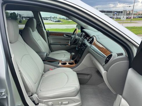 Used 2012 Buick Enclave Leather w/ LPO, Cargo Convenience Pkg FWD image 16