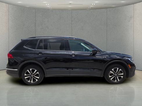 Used 2022 Volkswagen Tiguan S w/ IQ.Drive Package AWD/4WD image 2