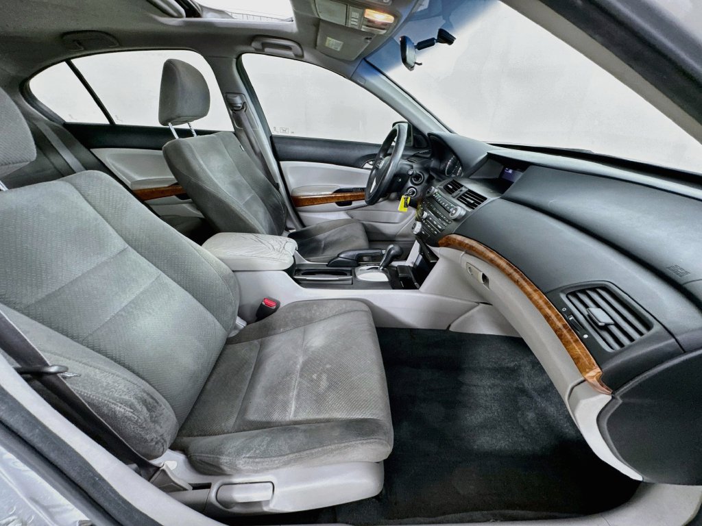 Used 2012 Honda Accord EX image 31
