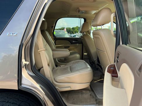 Used 2011 Chevrolet Tahoe LTZ AWD/4WD image 14