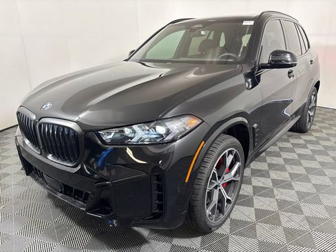 New 2026 BMW X5 xDrive40i w/ M Sport Package AWD/4WD image 2