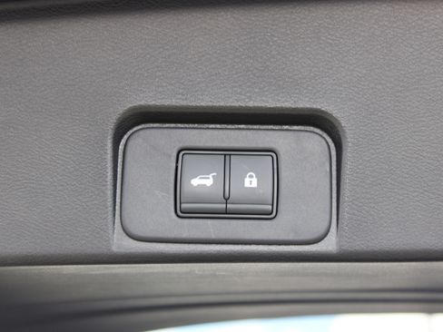 Certified 2024 Nissan Rogue SV w/ SV Premium Package image 7