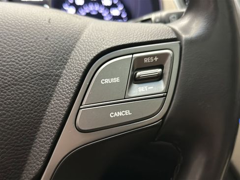 Used 2017 Hyundai Santa Fe Limited AWD/4WD image 31