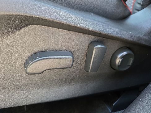 Used 2019 Subaru Forester Sport AWD/4WD image 15