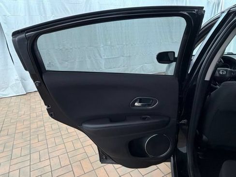 Used 2017 Honda HR-V EX image 18