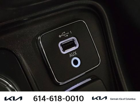 Used 2019 Jeep Compass Trailhawk AWD/4WD image 32