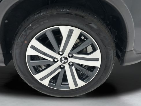 Used 2025 Mitsubishi Outlander Sport SE AWD/4WD image 9