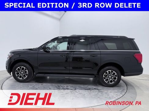 Used 2023 Ford Expedition Max XL image 4