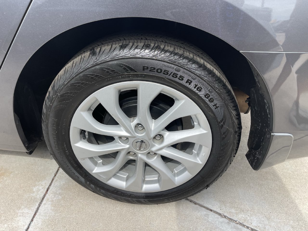 Used 2019 Nissan Sentra SV FWD image 6