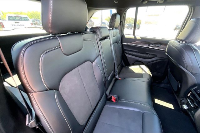 New 2026 Jeep Grand Cherokee 4WD image 27