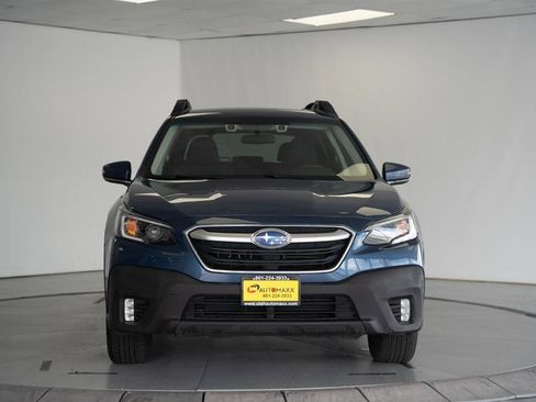 Used 2020 Subaru Outback Premium AWD/4WD image 2